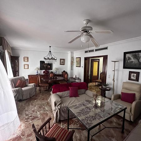 Amplio Apartamento Plaza Nueva Sevilla Exteriör bild