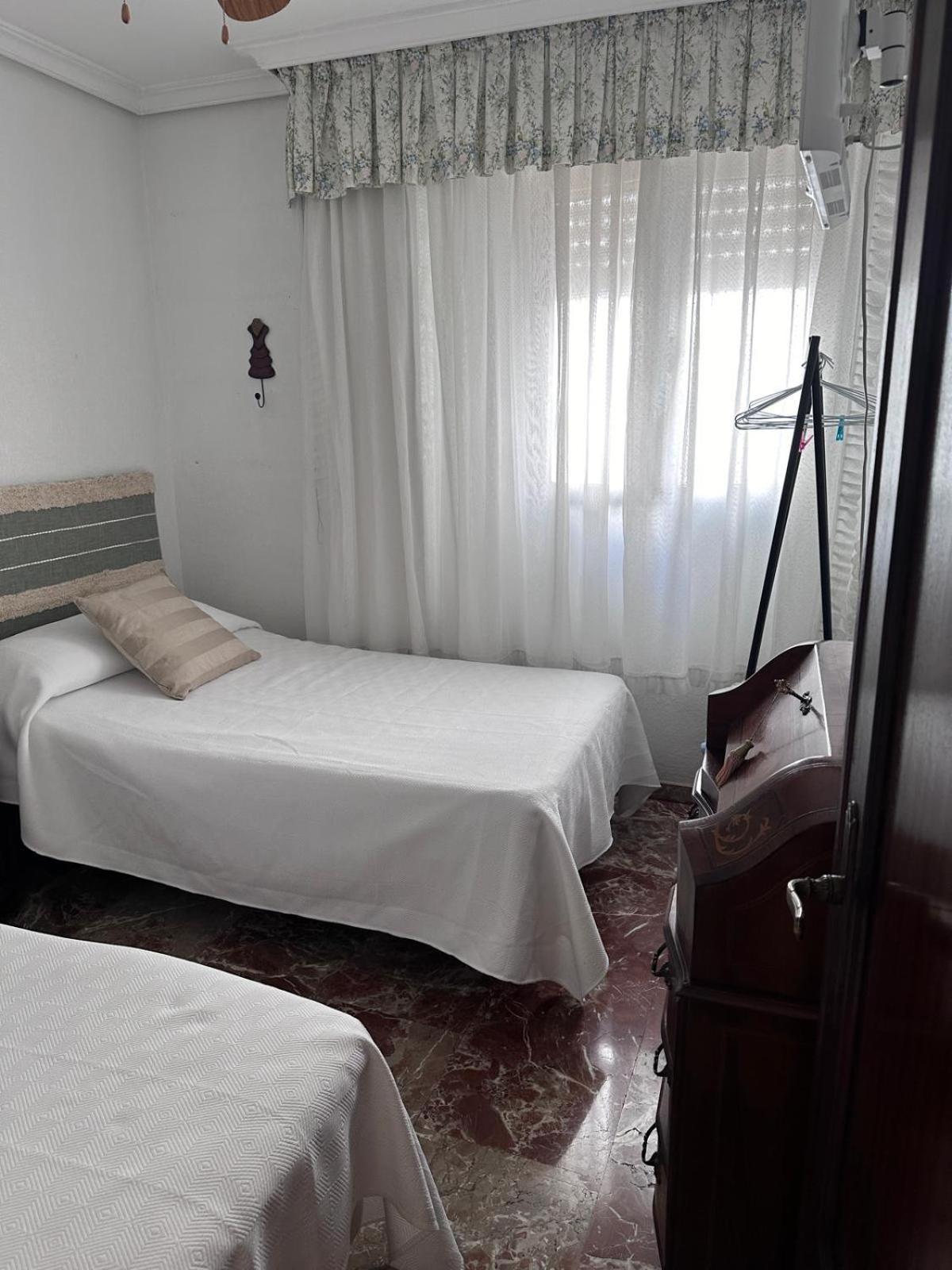 Amplio Apartamento Plaza Nueva Sevilla Exteriör bild