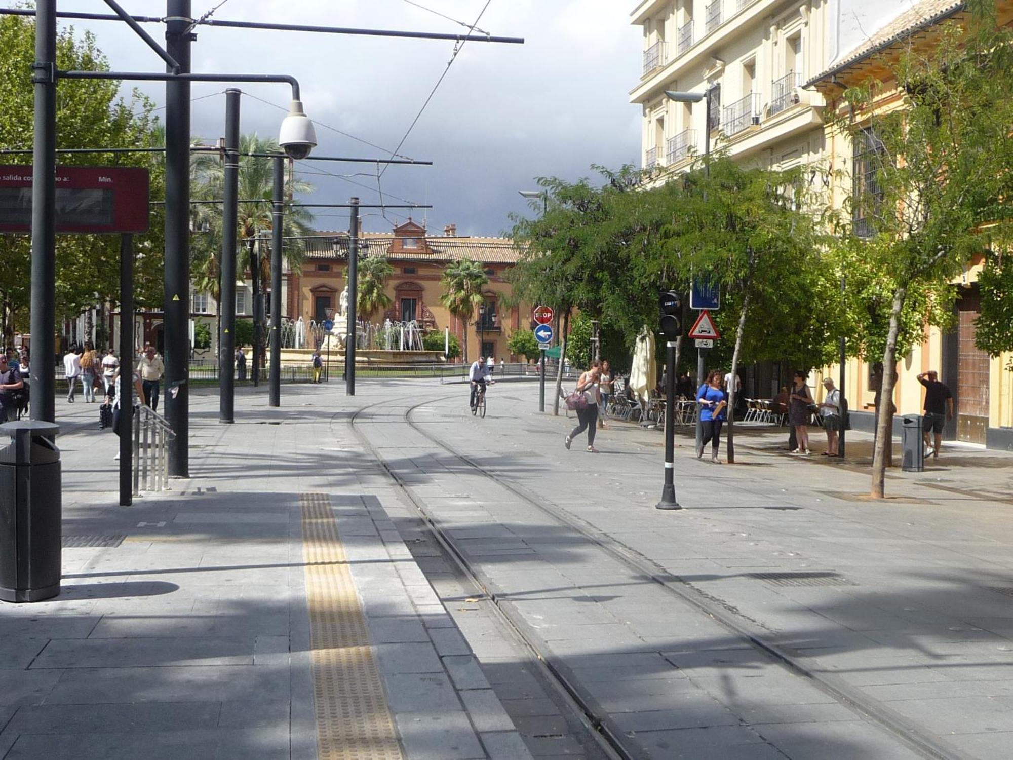 Amplio Apartamento Plaza Nueva Sevilla Exteriör bild