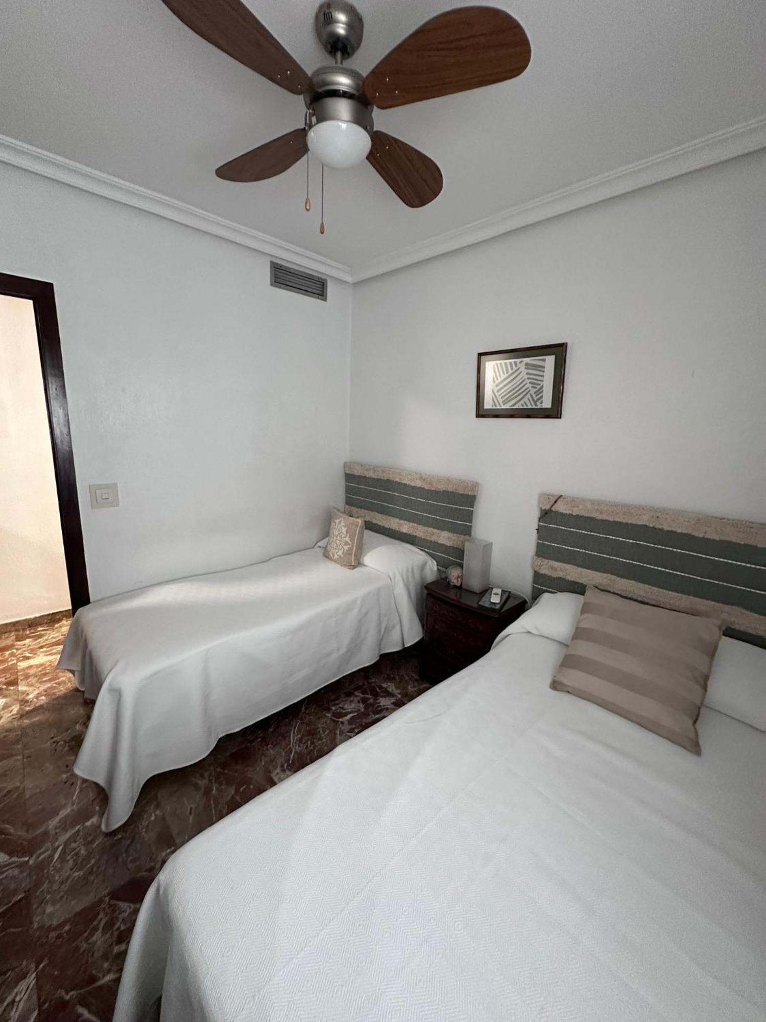 Amplio Apartamento Plaza Nueva Sevilla Exteriör bild