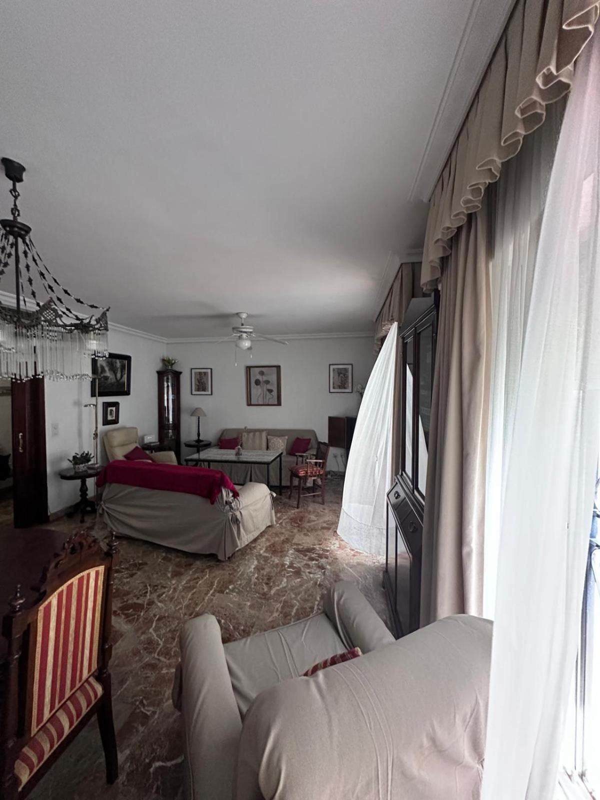 Amplio Apartamento Plaza Nueva Sevilla Exteriör bild